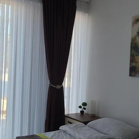 Niki Borovi Appartement *